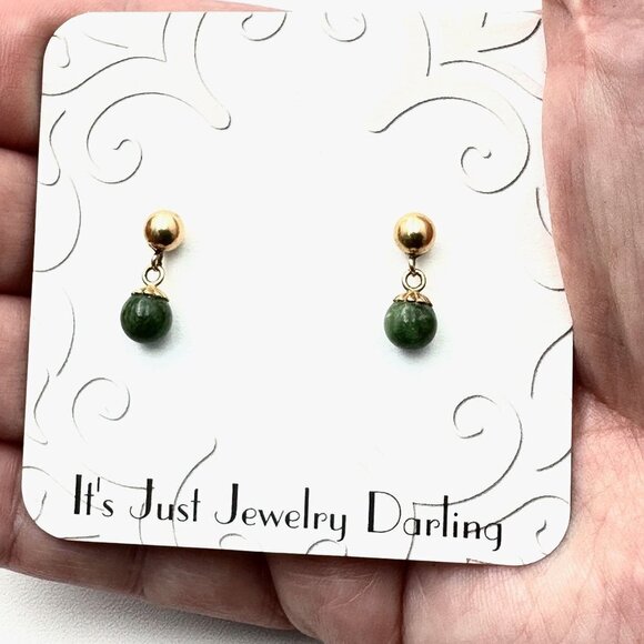 14K Yellow Gold Womens Earrings Pierced Green Jade Stud Gift for Her - Picture 1 of 3